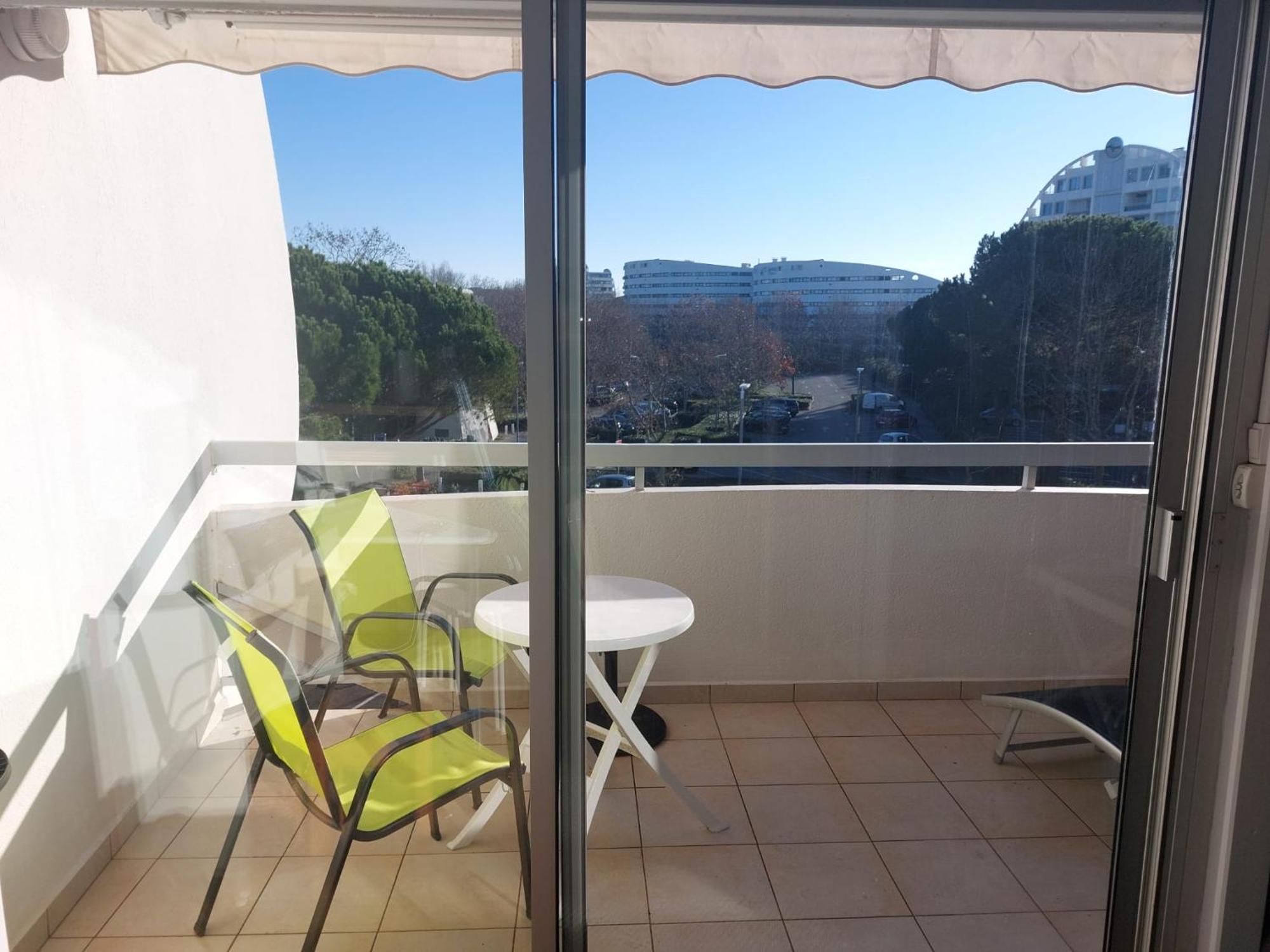 Joli Studio Avec Piscine A 200M De La Plage Parking Prive Ла-Гранд-Мот Экстерьер фото